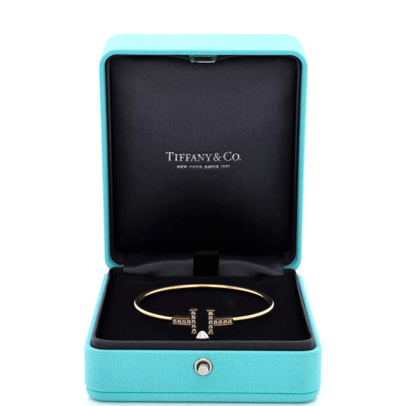 Tiffany & Co. T Wire Bracelet 18K Yellow Gold and Diamonds - Picture 2 of 3